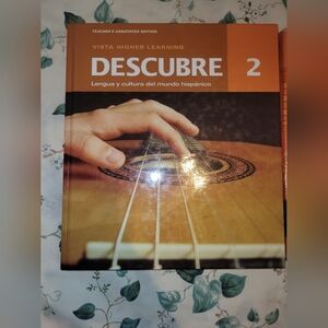 Descubre 2 Textbook - Spanish Book Teacher Annotated Edition